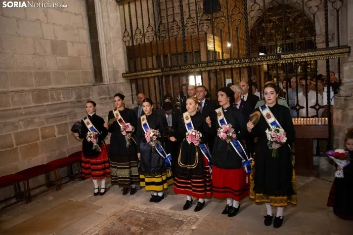 Ofrenda floral a La Virgen del Espino