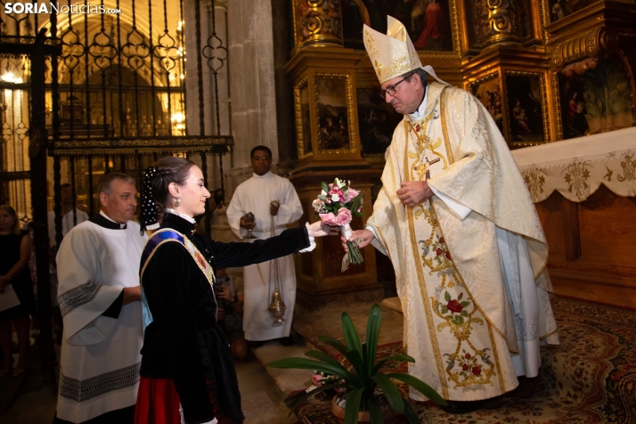 Ofrenda floral a La Virgen del Espino