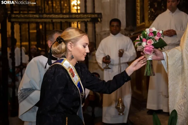 Ofrenda floral a La Virgen del Espino
