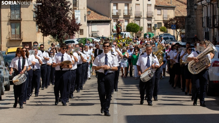 FOTOS: Emoción y devoción en la procesión de San Roque de El Burgo