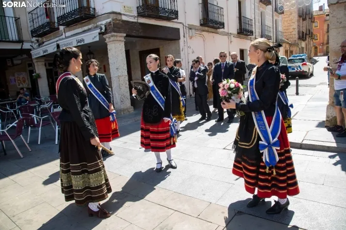 Ofrenda floral a La Virgen del Espino