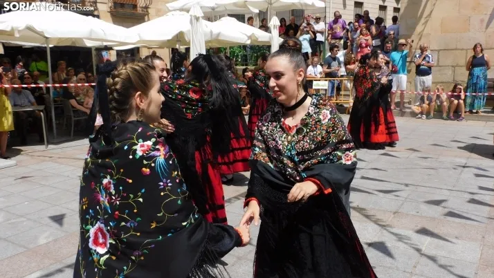 Jotas en Covaleda.