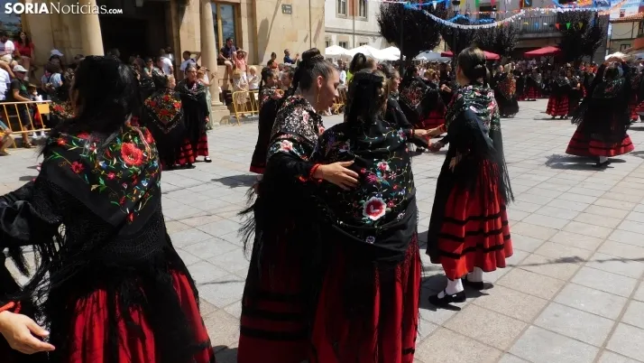 Jotas en Covaleda.