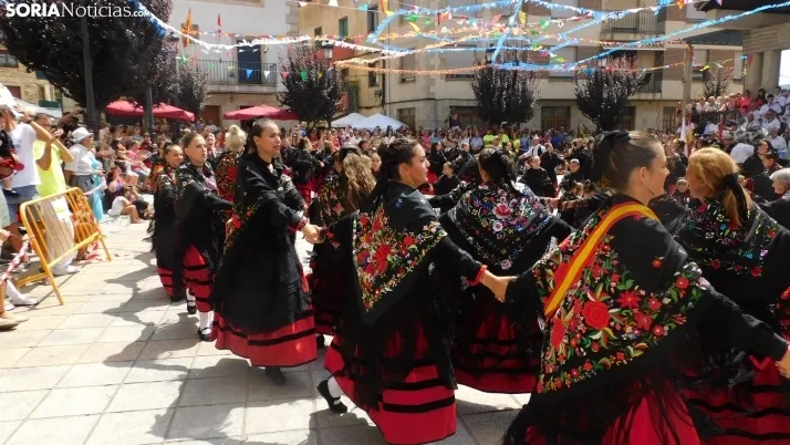 Jotas en Covaleda.