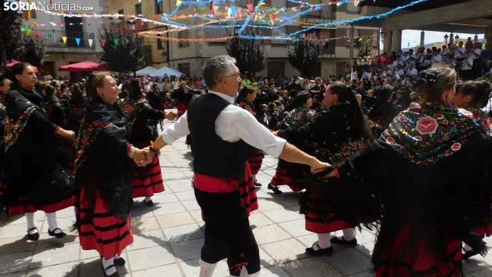 Jotas en Covaleda.