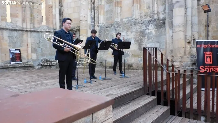 Fotos: 'Soria Cl&aacute;sica' llega a las Ruinas de San Nicol&aacute;s con 'DualBones Quartet'