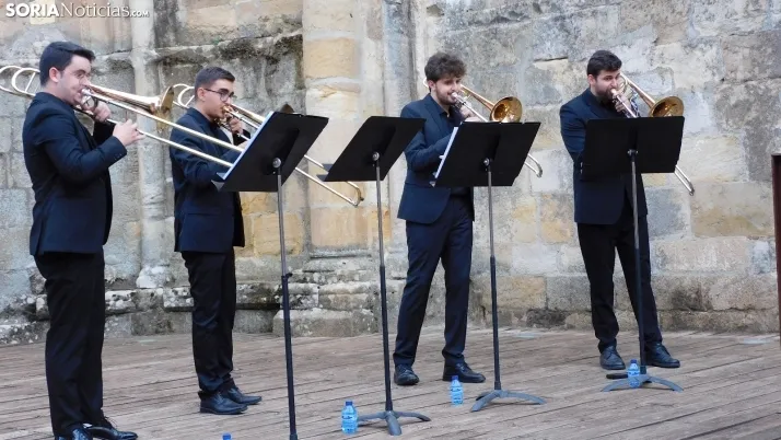 Fotos: 'Soria Cl&aacute;sica' llega a las Ruinas de San Nicol&aacute;s con 'DualBones Quartet'