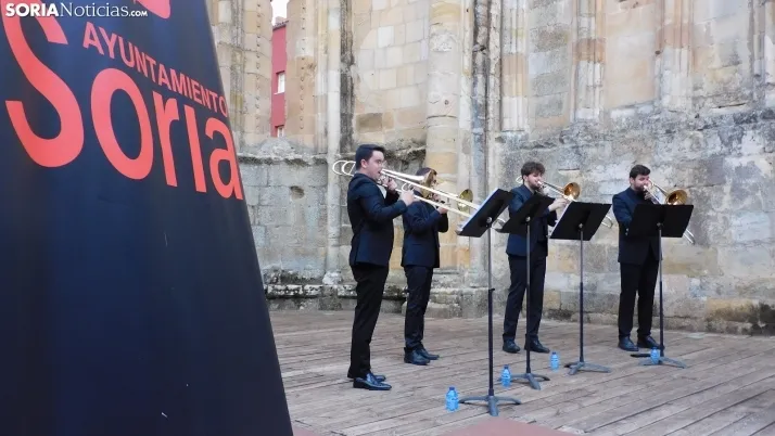 Fotos: 'Soria Cl&aacute;sica' llega a las Ruinas de San Nicol&aacute;s con 'DualBones Quartet'