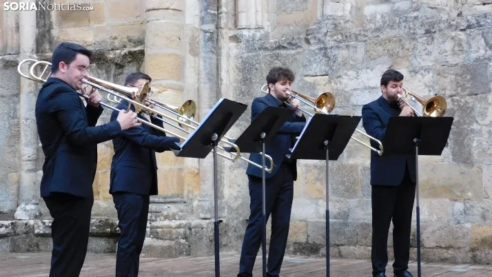 Fotos: 'Soria Cl&aacute;sica' llega a las Ruinas de San Nicol&aacute;s con 'DualBones Quartet'