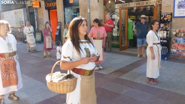 Fotos: Numantinos y Romanos invaden las calles m&aacute;s c&eacute;ntricas de Soria