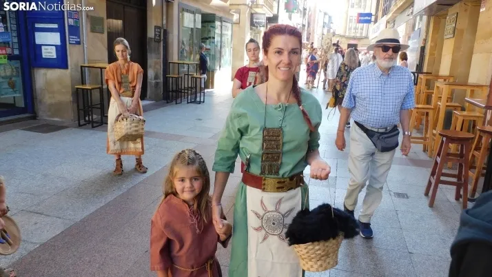 Fotos: Numantinos y Romanos invaden las calles m&aacute;s c&eacute;ntricas de Soria