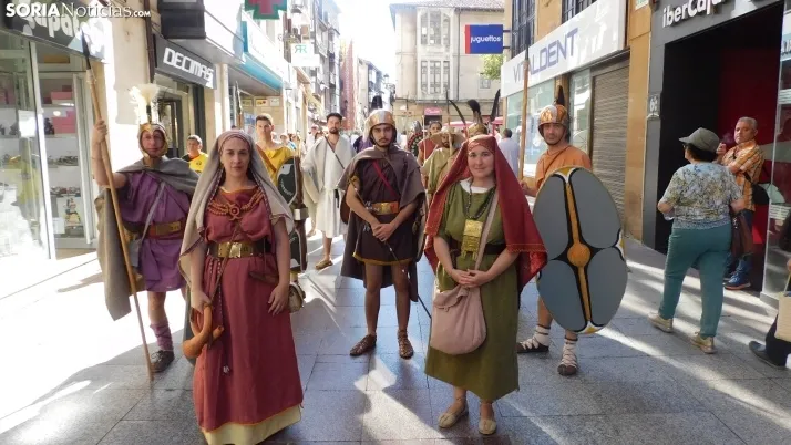 Fotos: Numantinos y Romanos invaden las calles m&aacute;s c&eacute;ntricas de Soria