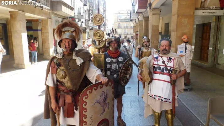 Fotos: Numantinos y Romanos invaden las calles m&aacute;s c&eacute;ntricas de Soria