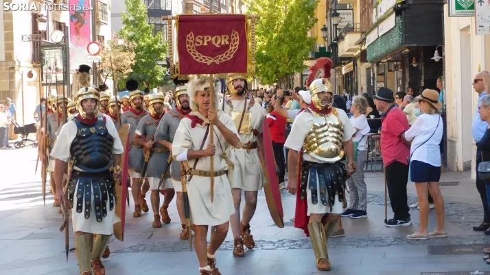 Fotos: Numantinos y Romanos invaden las calles m&aacute;s c&eacute;ntricas de Soria
