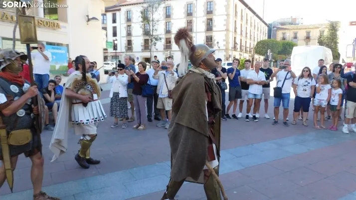 Fotos: Numantinos y Romanos invaden las calles m&aacute;s c&eacute;ntricas de Soria