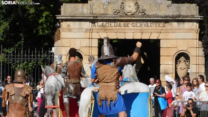 Fotos: Numantinos y Romanos invaden las calles m&aacute;s c&eacute;ntricas de Soria