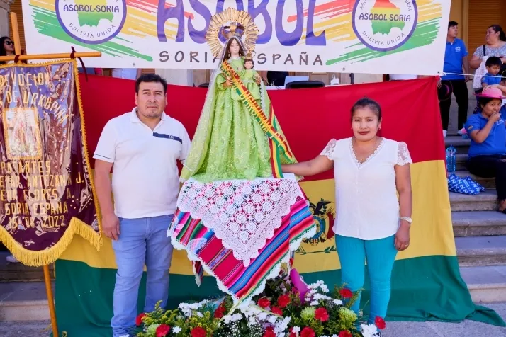 La comunidad boliviana celebra en Soria su Virgen de Urkupiña. Fotos: Cirilo Vargas