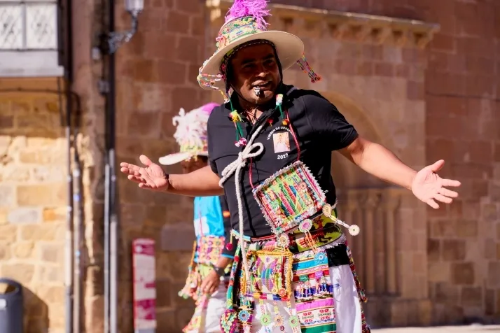 La comunidad boliviana celebra en Soria su Virgen de Urkupiña. Fotos: Cirilo Vargas