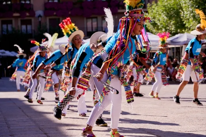 La comunidad boliviana celebra en Soria su Virgen de Urkupiña. Fotos: Cirilo Vargas