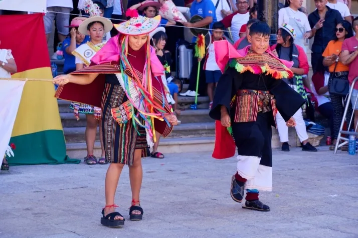 La comunidad boliviana celebra en Soria su Virgen de Urkupiña. Fotos: Cirilo Vargas