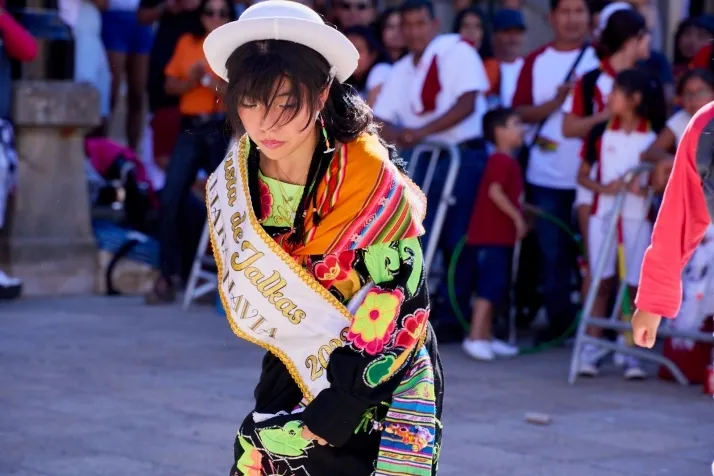 La comunidad boliviana celebra en Soria su Virgen de Urkupiña. Fotos: Cirilo Vargas