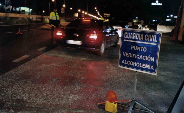 444 conductores al día fueron detectados en España tras haber ingerido alcohol o drogas en la última campaña de la DGT