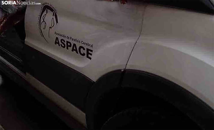 Aspace lanza una campaña para recaudar fondos y reparar su vehículo de transporte