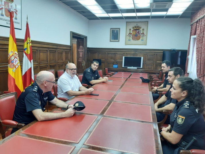 La Comisaría de la Policía Nacional de Soria da la bienvenida a tres nuevos subinspectores