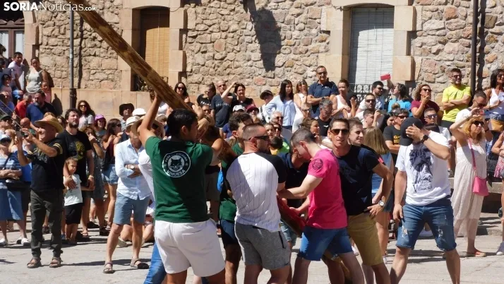 Pingada del Mayo en Vinuesa