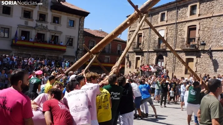 Pingada del Mayo en Vinuesa