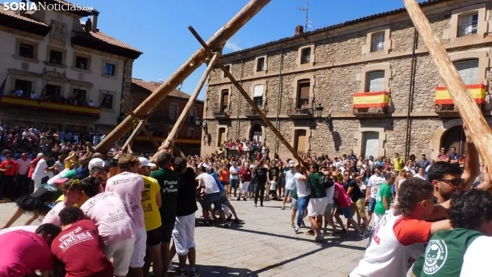 Pingada del Mayo en Vinuesa