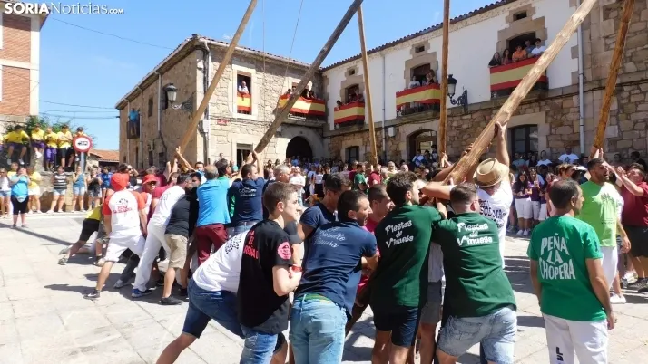 Pingada del Mayo en Vinuesa