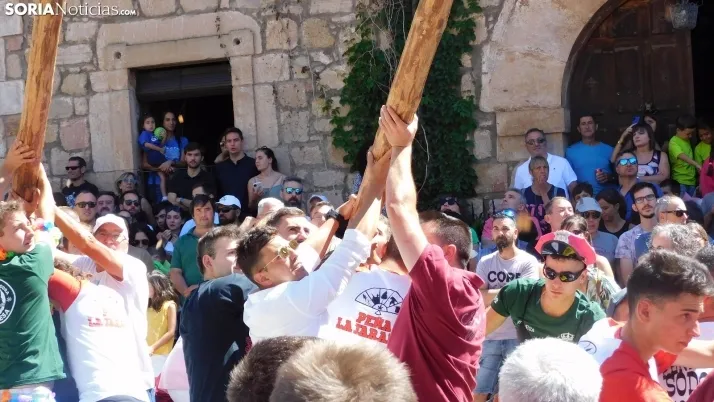 Pingada del Mayo en Vinuesa