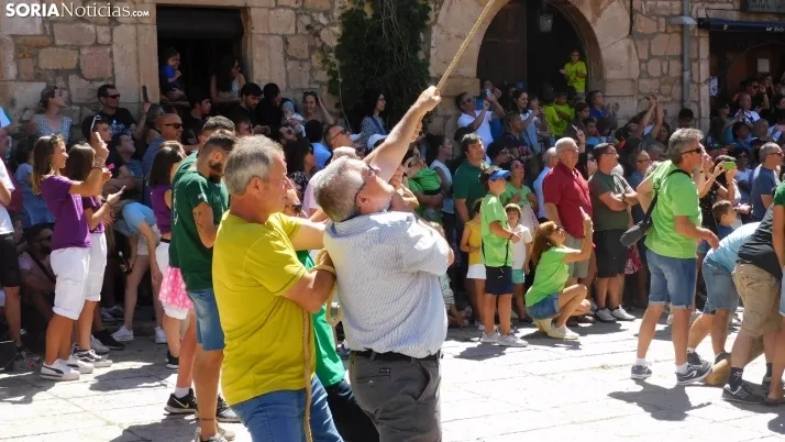 Pingada del Mayo en Vinuesa