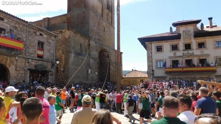 Pingada del Mayo en Vinuesa