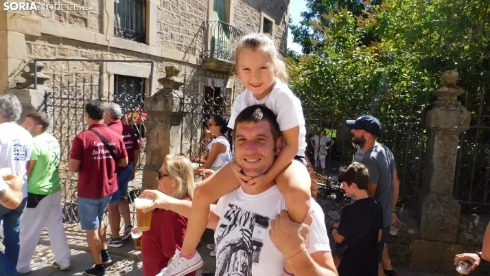 Pingada del Mayo en Vinuesa