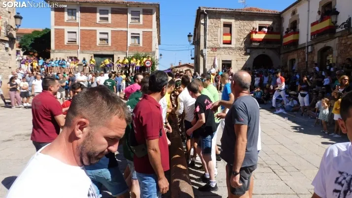 Pingada del Mayo en Vinuesa