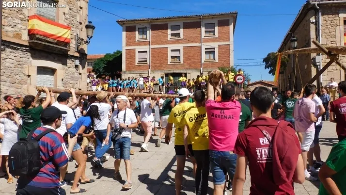 Pingada del Mayo en Vinuesa