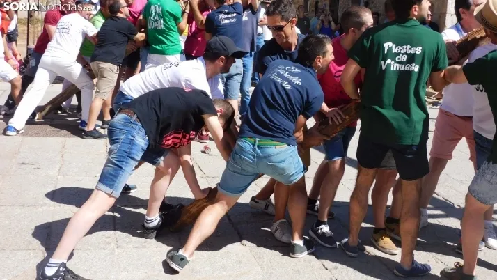 Pingada del Mayo en Vinuesa