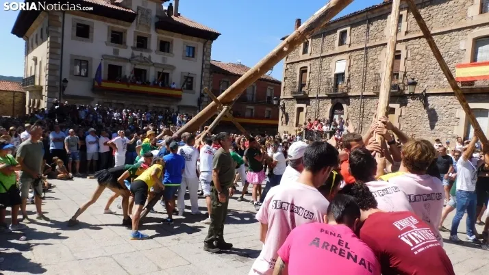 Pingada del Mayo en Vinuesa