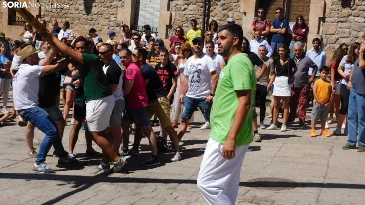 Pingada del Mayo en Vinuesa