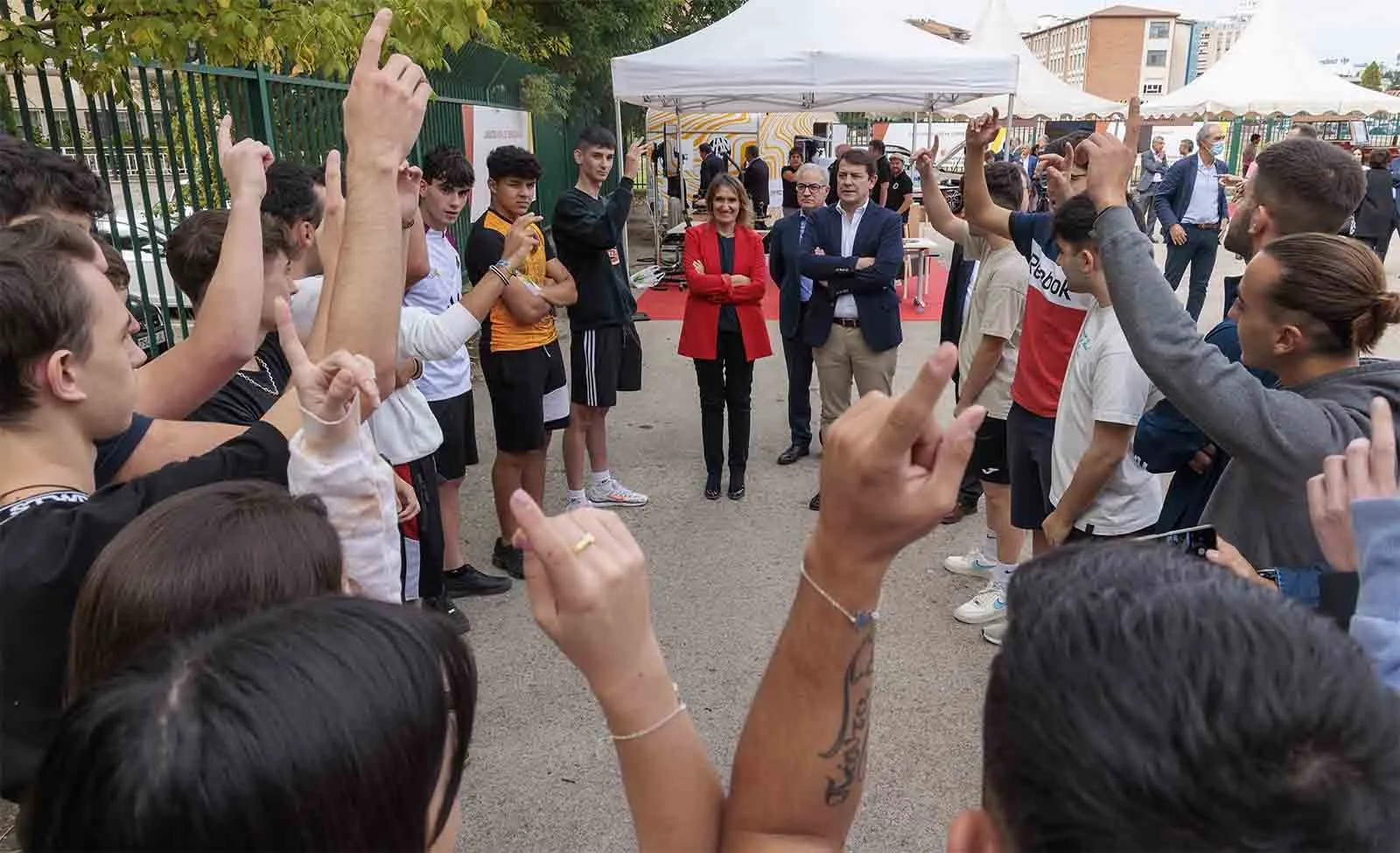 Foto 2 - Una familia de Castilla y Le&oacute;n podr&aacute; ahorrar hasta 3.000 &euro; por alumno con el aumento de las ayudas de la Junta