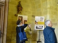 Foto 6 - Afluencia y devoci&oacute;n con el Cristo del Humilladero