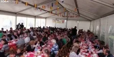 Imagen de la comida de hermandad en unas fiestas. /SN