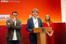 Virginia Barcones, Víctor Fernández y Carlos Martínez en Soria. /María Ferrer