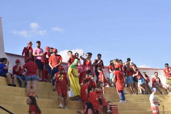 Mucho color y un divertido ambiente en las fiestas de Arcos de Jal&oacute;n
