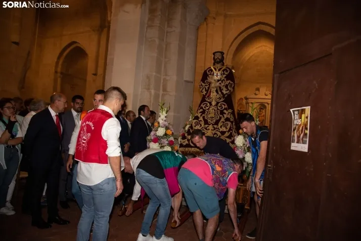 GALERÍA | Almazán resuena con fuerza en La Bajada de Jesús
