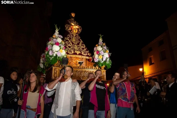 GALERÍA | Almazán resuena con fuerza en La Bajada de Jesús