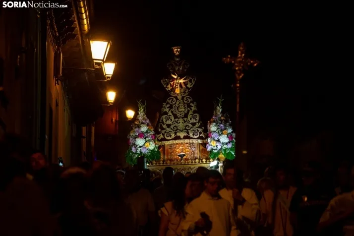 GALERÍA | Almazán resuena con fuerza en La Bajada de Jesús