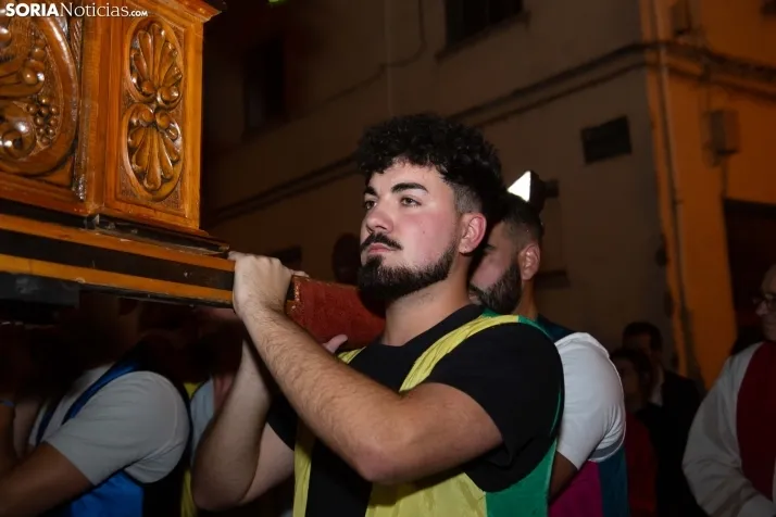 GALERÍA | Almazán resuena con fuerza en La Bajada de Jesús